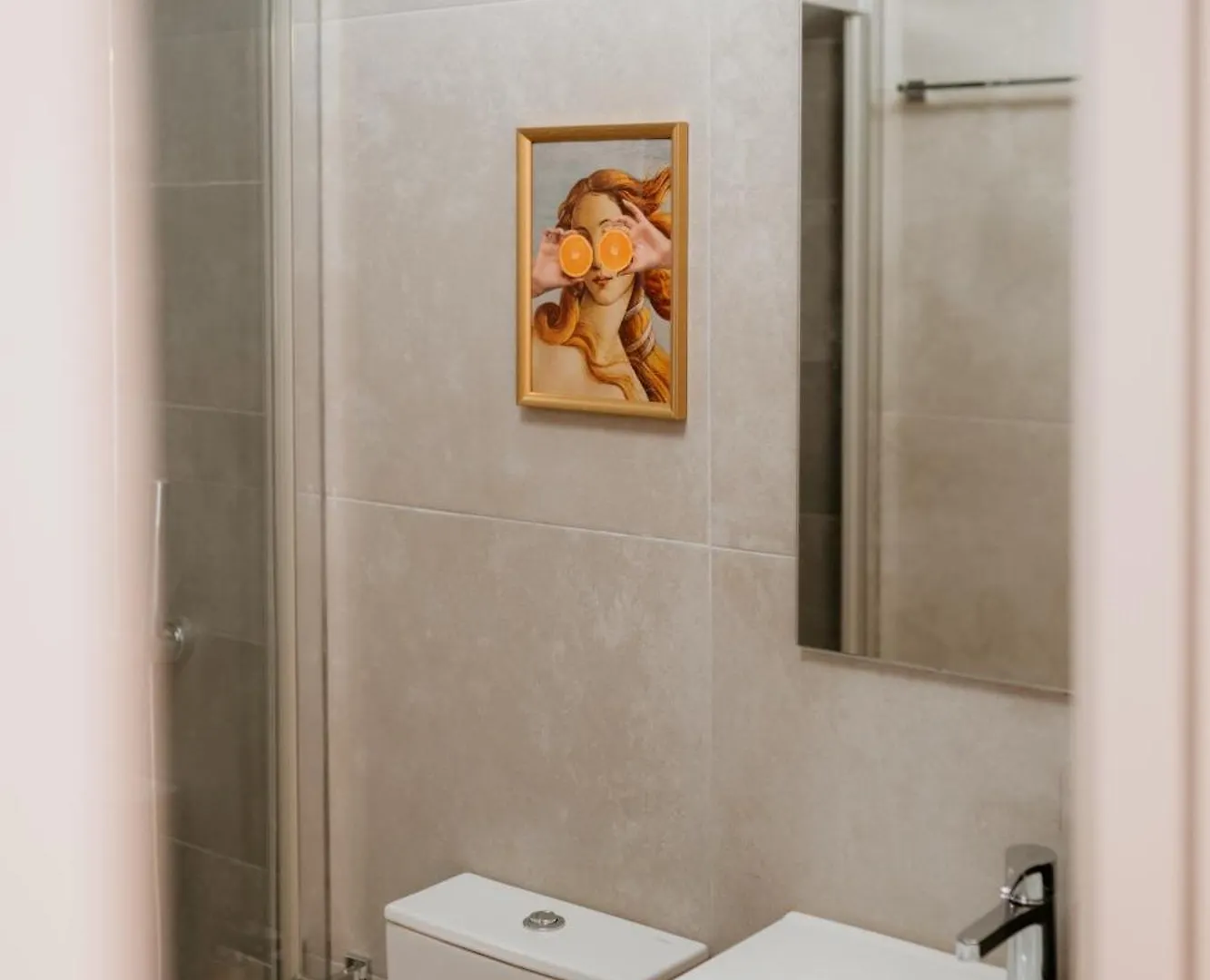 Lisbon Orange House - Elegant Two-Bedroom Apartment Rc E Portugal